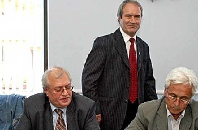 Гайдарски назначи нов борд на директорите в „Пирогов”