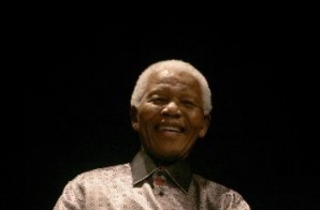 Бивши лидери начело с Мандела решават световните проблеми