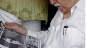 В Таймс Не играйте малката игра на Кадафи тя вони