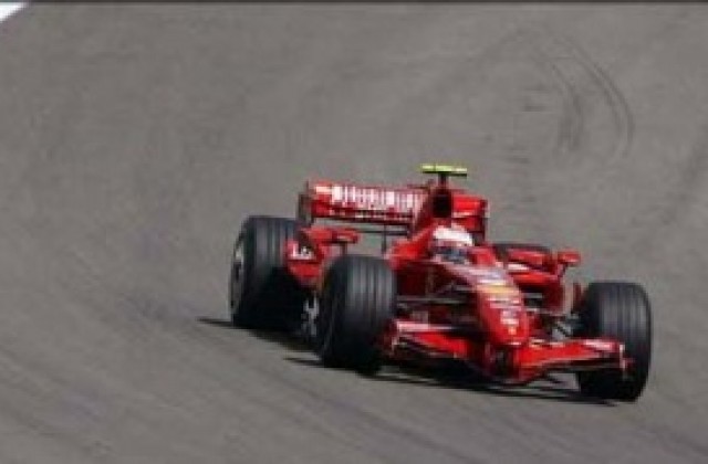 Райконен тръгва първи на Нюрбургринг