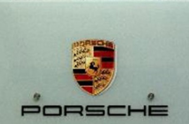 Porsche ще пуска хибридна версия на Cayenne
