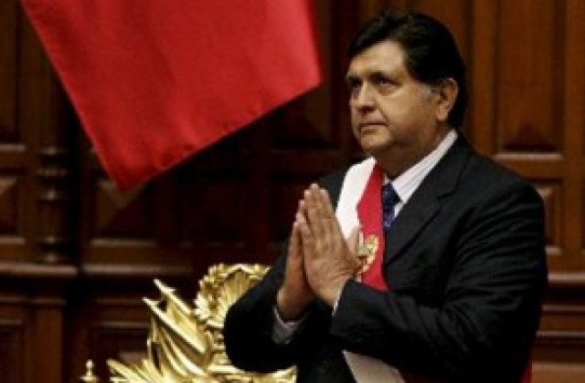 Алан Гарсия се извини на бедните перуанци