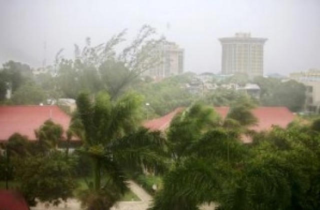 Ураганът Дийн връхлетя Ямайка
