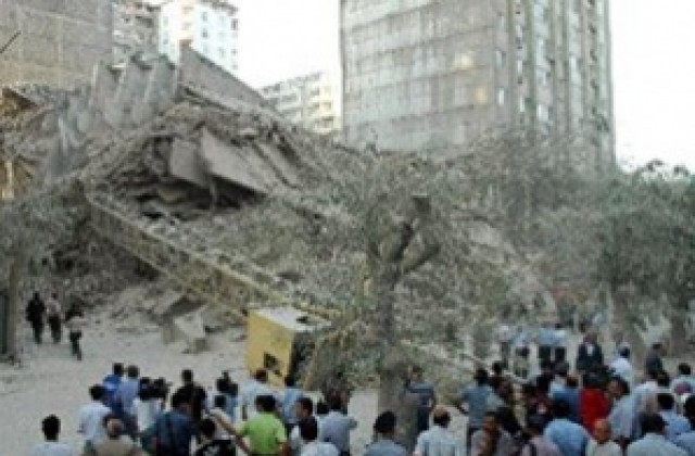 Седем души загинаха под срутила се сград в Баку