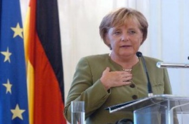 Меркел отправи критики към рейтинговите агенции