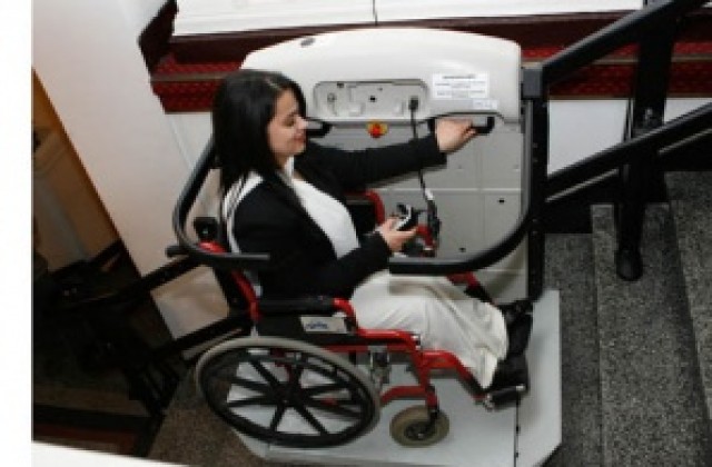 Държавата плаща ДДС за внос на инвалидни колички