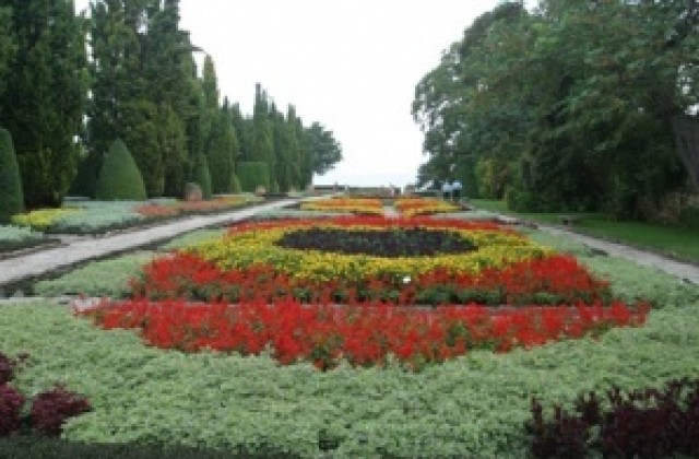 Сагата с Ботаническата градина в Балчик продължава