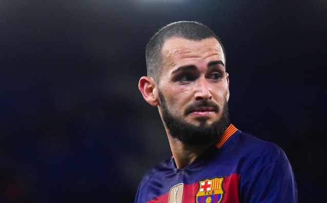 Нов играч нахлува в битката за десния бек на Барселона