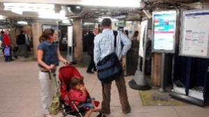 Имигрантите на Острова ще плащат повече за здравни грижи и