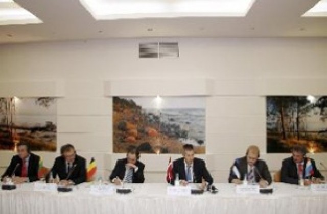 Одобриха декларация по проблема с думата euro на български език
