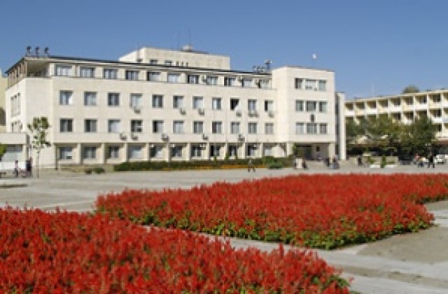 Ще монтират камери в сградата на общинска администрация в Търговище