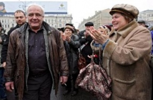 Буковски призова руснаците да гласуват срещу чекистите