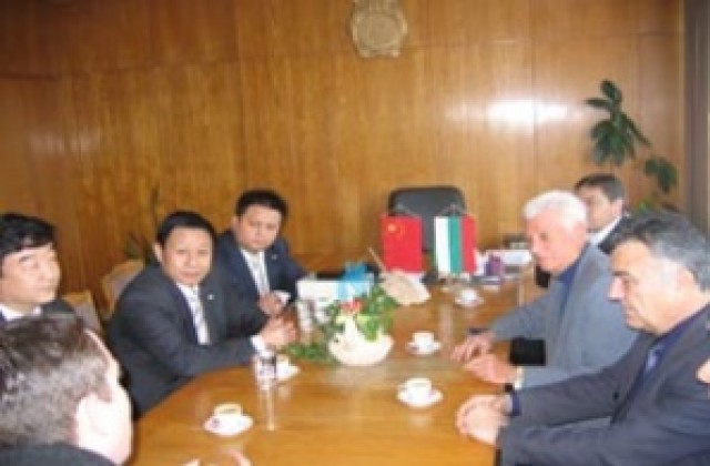 Йовчо Николов се срещна с делегати от китайския град Джънджоу