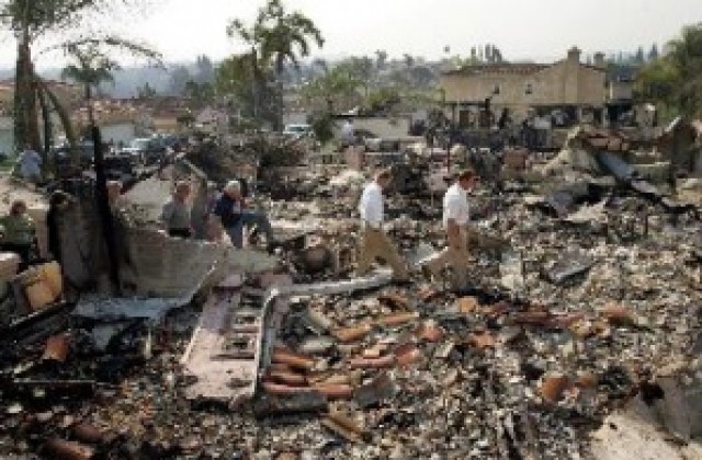 Пожарите в Калифорния не бива да се сравняват с урагана Катрина