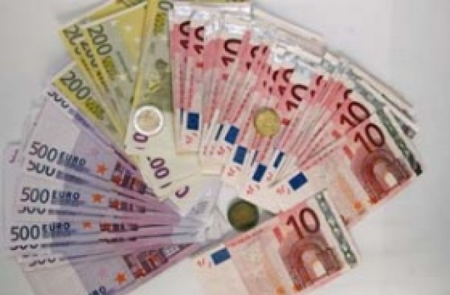 Еврото прехвърли прага от 1.44 USD