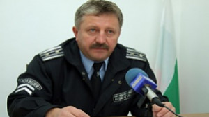 Катастрофирал автомобил напомня внимание на пътя