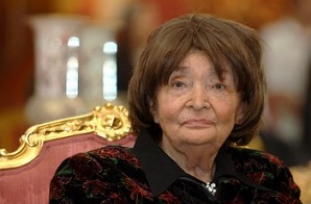 Почина унгарската писателка Магда Сабо