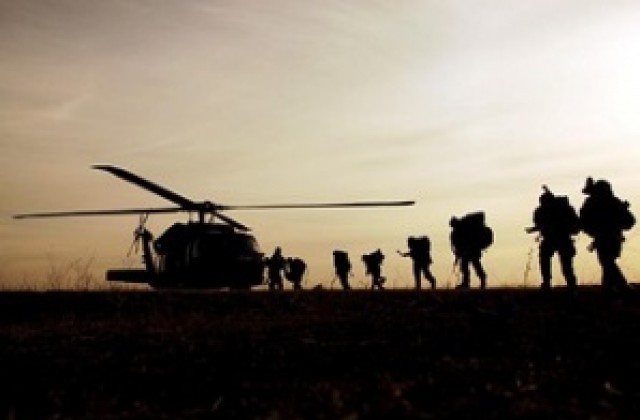 Холандското правителство удължи мисията в Афганистан до 2010 г.