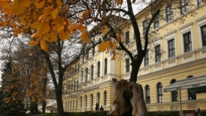 В администрацията на община Велико Търново събират разделно хартия