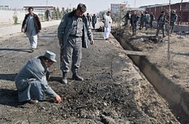 Убити са над 50 талибани, бягащи от афганистански град