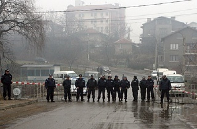 Сблъсъци с полицията на протеста на суходолци