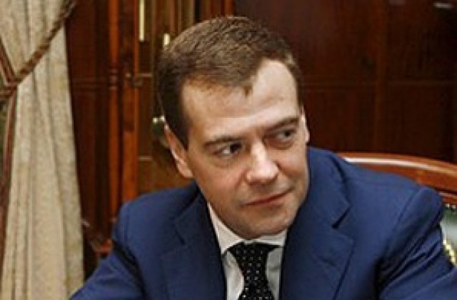 Ако стане президент, Медведев ще се оттегли от председателския пост в Газпром