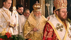 Патриарх Максим поздрави християните с Рождество Христово