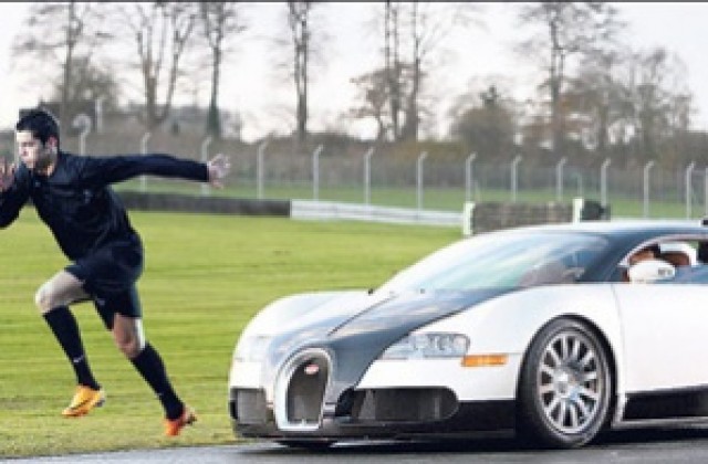 Кристиано Роналдо надбяга Veyron в реклама