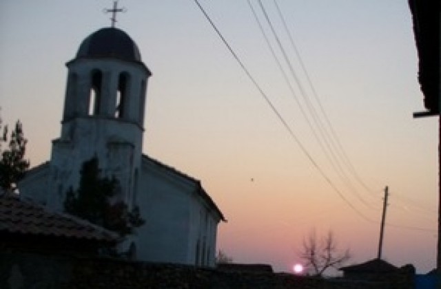 Обраха църквата в село Соколица