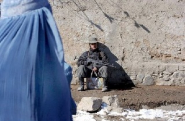 Най-малко 300 са жертвите на студовете в Афганистан