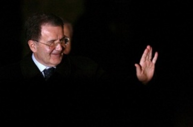 Проди: Политическата криза няма да се отрази на икономиката в Италия