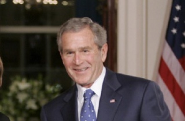 Полският премиер ще се срещне с Джордж Буш през март