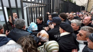 Сръбският в Политика Доброволното българизиране