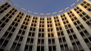 Societe Generale ще емитира акции за да увеличи капитала си