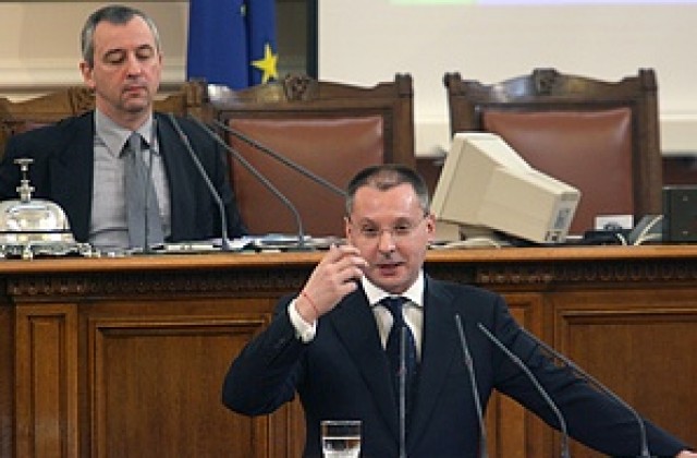 Станишев отговаря за министерските командировки в чужбина