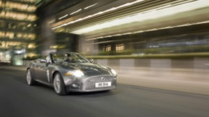 Jaguar представи нова лимитирана серия Portfolio за XJ и XKR