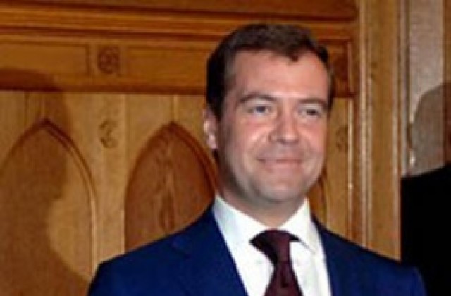 Медведев: Ще продължа курса на Путин