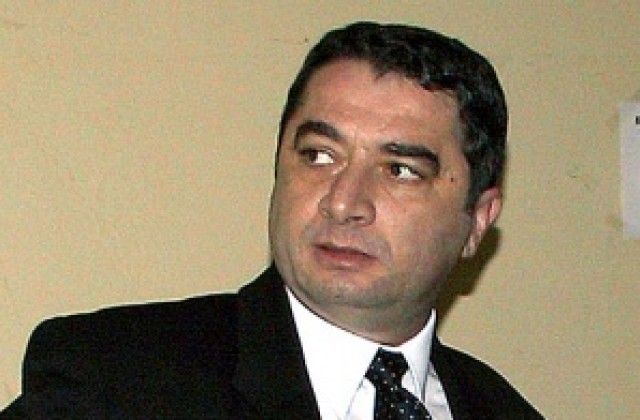 Йорданов: Президентът и премиерът да не мълчат за Куйович