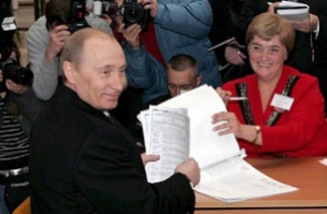 Изборите в Русия протичат спокойно според международни наблюдатели
