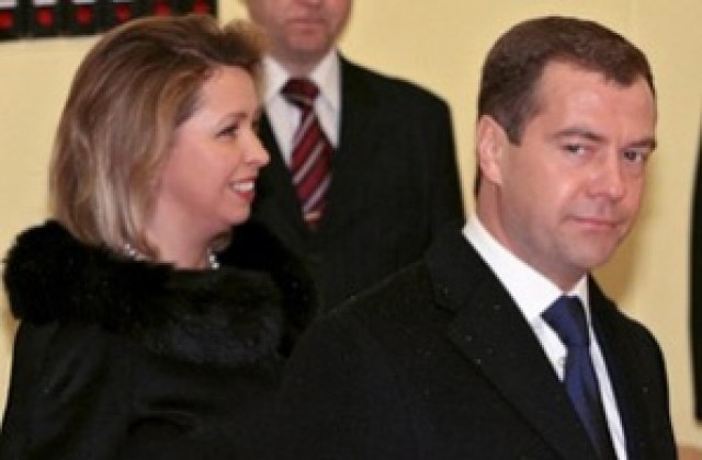 Медведев ще е най-младият президент, ако спечели