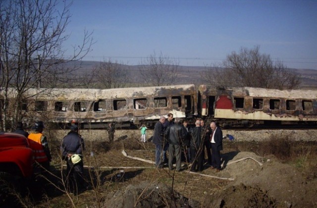 Допуска се пожарът във влака да е атентат