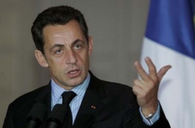 Саркози поздрави Сапатеро с победата на парламентарните избори