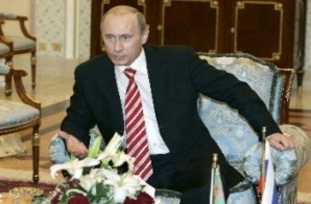 Путин помага на НАТО в Афганистан, ако алиансът не приеме Украйна и Грузия
