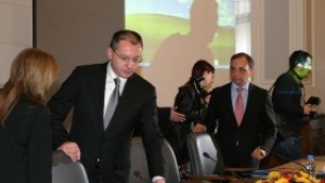 Подобряват административното регулиране