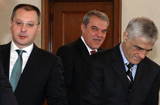 Ген. Атанасов поиска арест за Румен Петков
