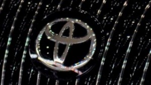 Toyota изтегля над 628 000 минивана от пазара