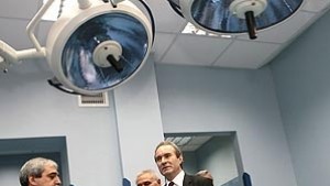 Направиха първата операция по поставяне на тазобедрена става в Сливен