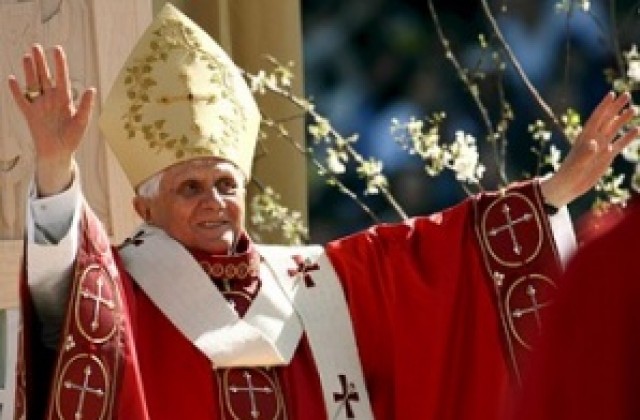 Папата отслужи литургия пред повече от 46 000 души в САЩ