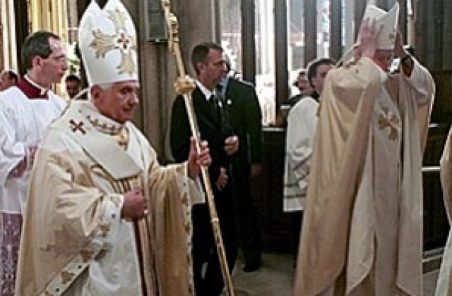 Папата отслужи служба в най-голямата католическа катедрала в САЩ