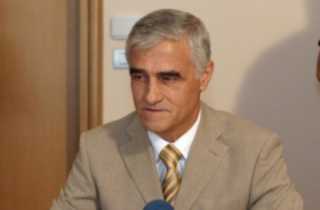 Димитров заминава за три дни в Австрия
